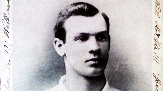 Джордж Клоули - голкипер любительской команды "Тоттенхэма", выигравшей Кубок Англии-1901, до и после выступлений за Шпоры, играл в "Саутгемптоне" 