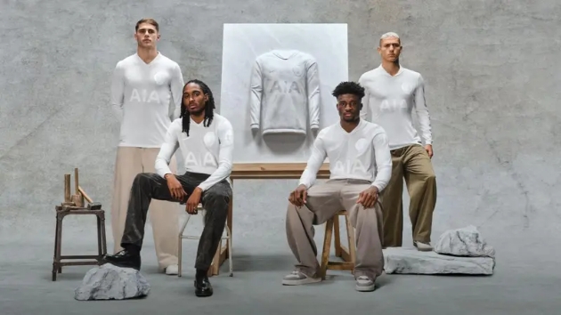 "Тоттенхэм" сыграет против "Астон Виллы" в форме 1901 года